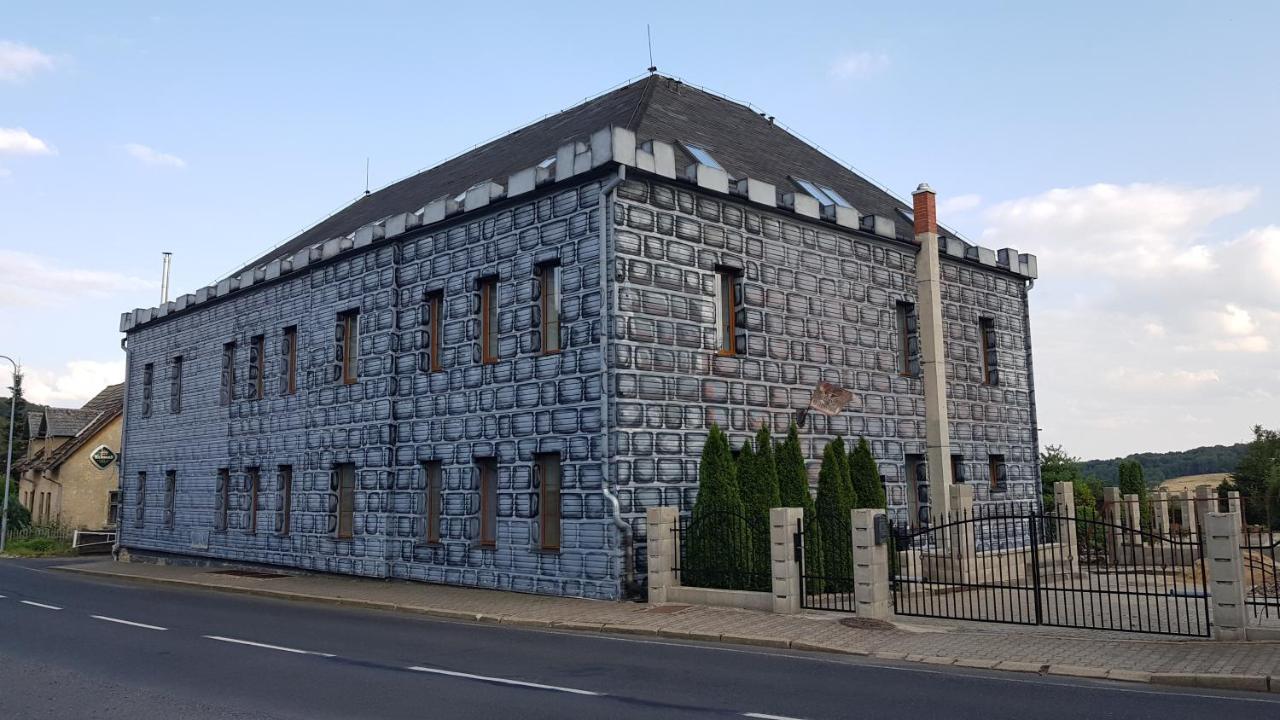 Hotel Camelot Тиса Экстерьер фото