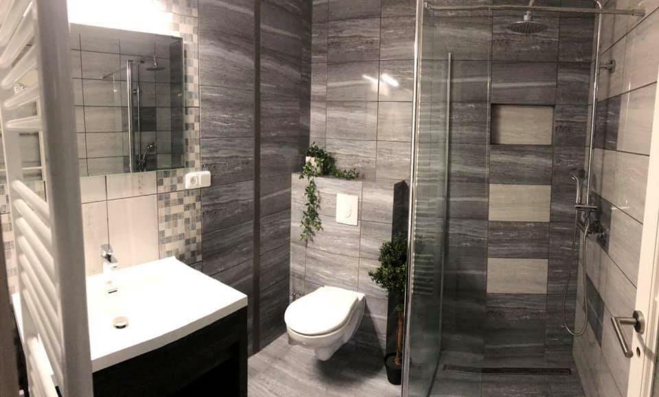 Hotel Camelot Тиса Экстерьер фото